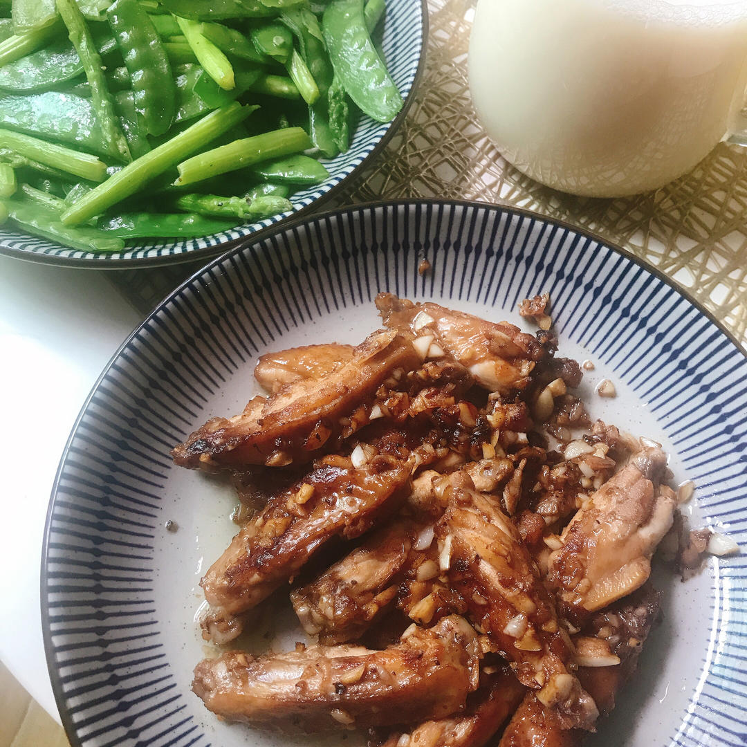 蒜香鸡翅，这才是鸡翅最好吃的做法