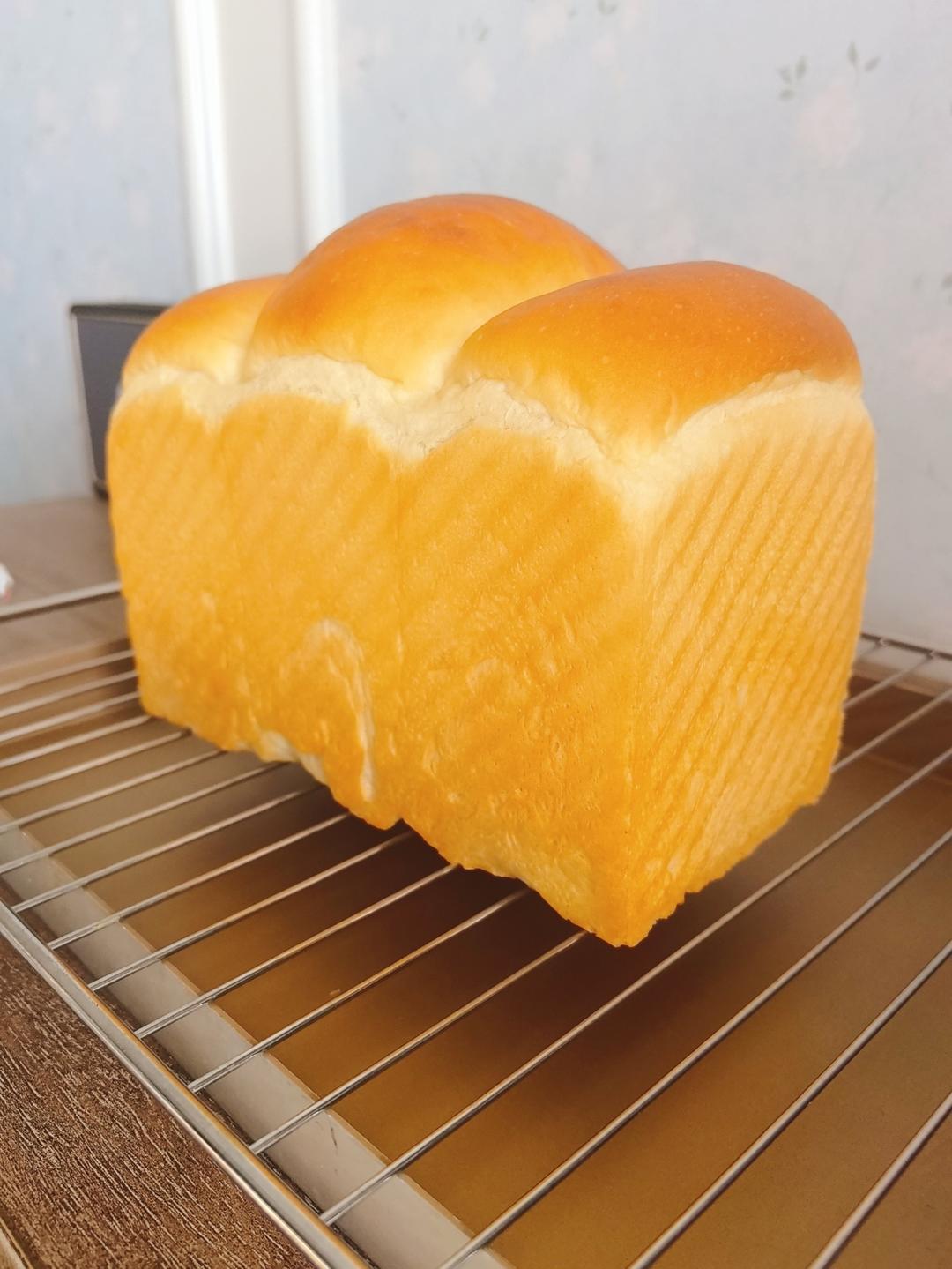 大名鼎鼎的吐司——妃娟100%中种北海道醇奶吐司