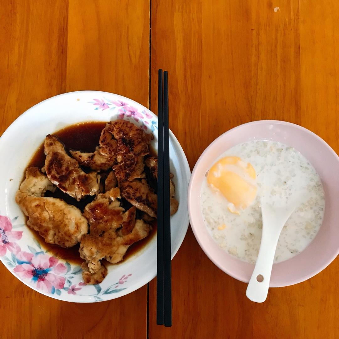 酷炫屌炸天好吃的煎鸡胸肉（香蒜蜂蜜煎鸡胸肉）