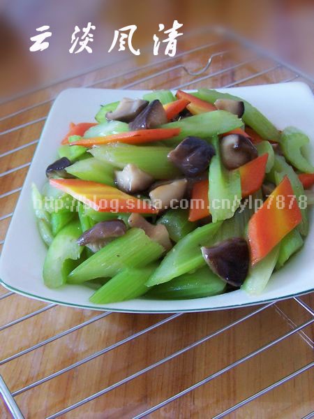 香菇西芹的做法