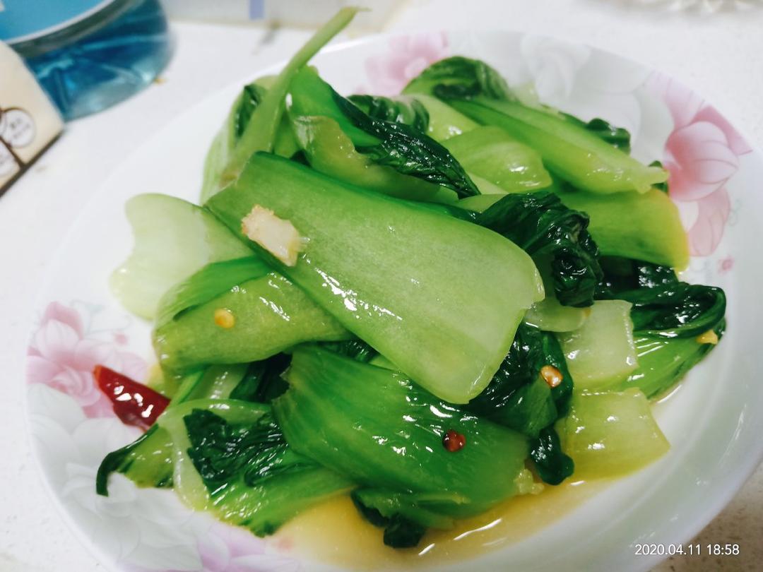 味道鲜美一素炒油菜