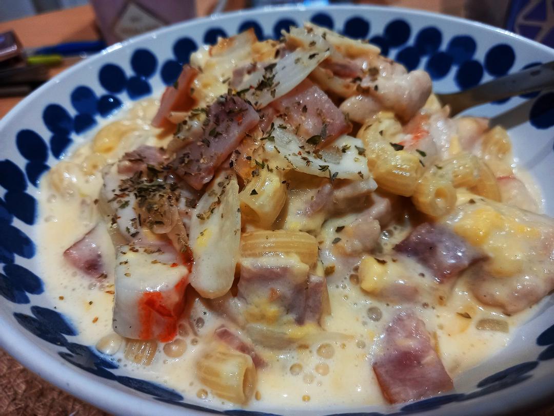 超简单的奶汁培根意面Carbonara