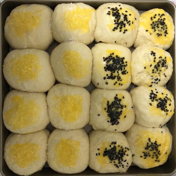 椰蓉奶香小餐包