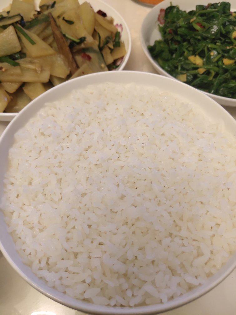 一个人的蒸米饭