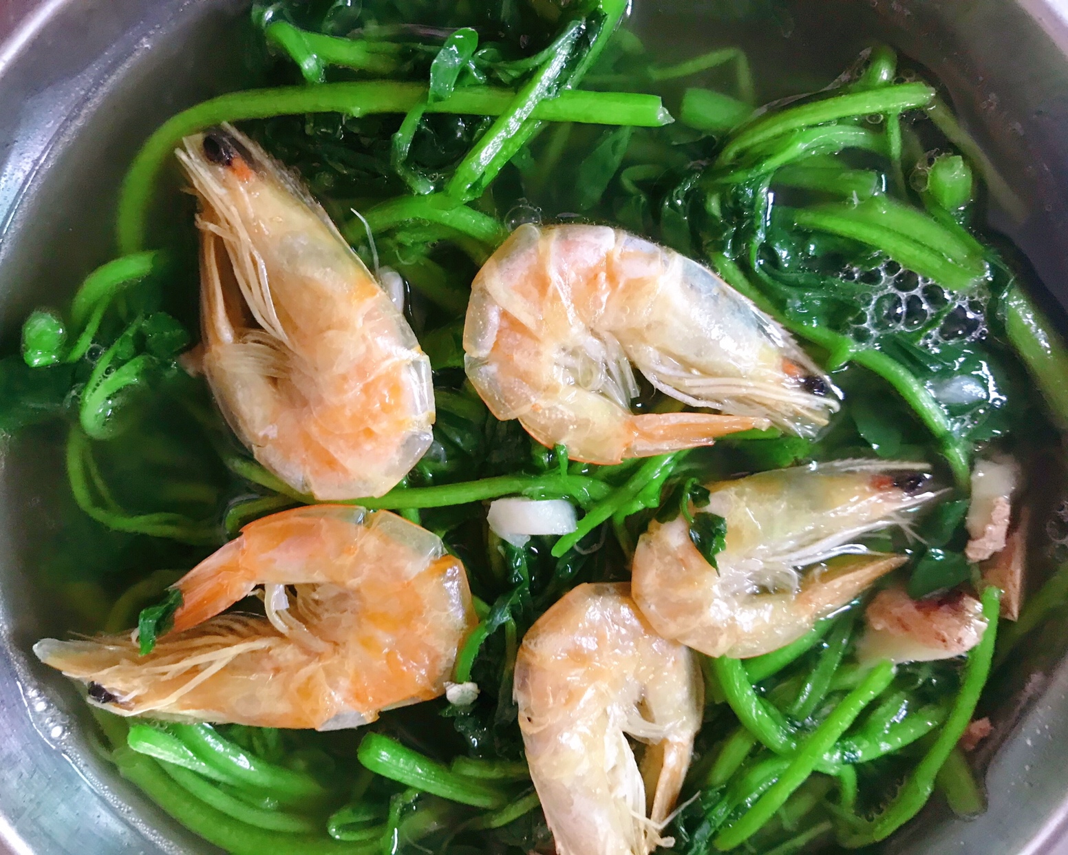 绿油油咸虾干滚西洋菜（百吃不厌、家常版）的做法