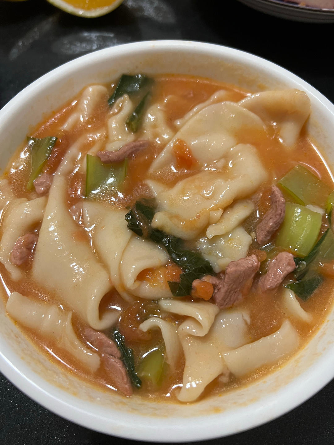 面片汤，面片爽滑筋道又柔软，汤汁鲜美