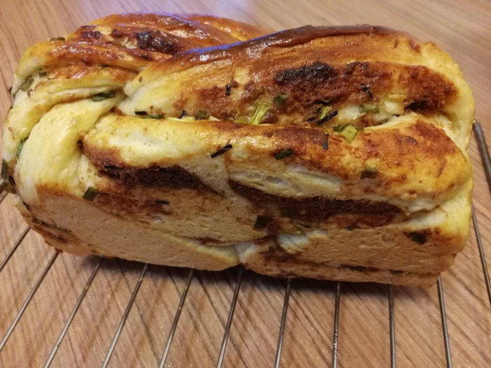 香葱肉松手撕吐司
