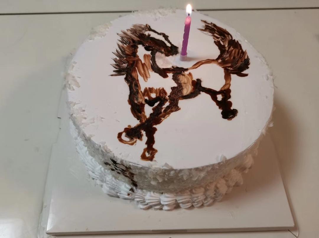 用毛笔制作生日蛋糕的做法