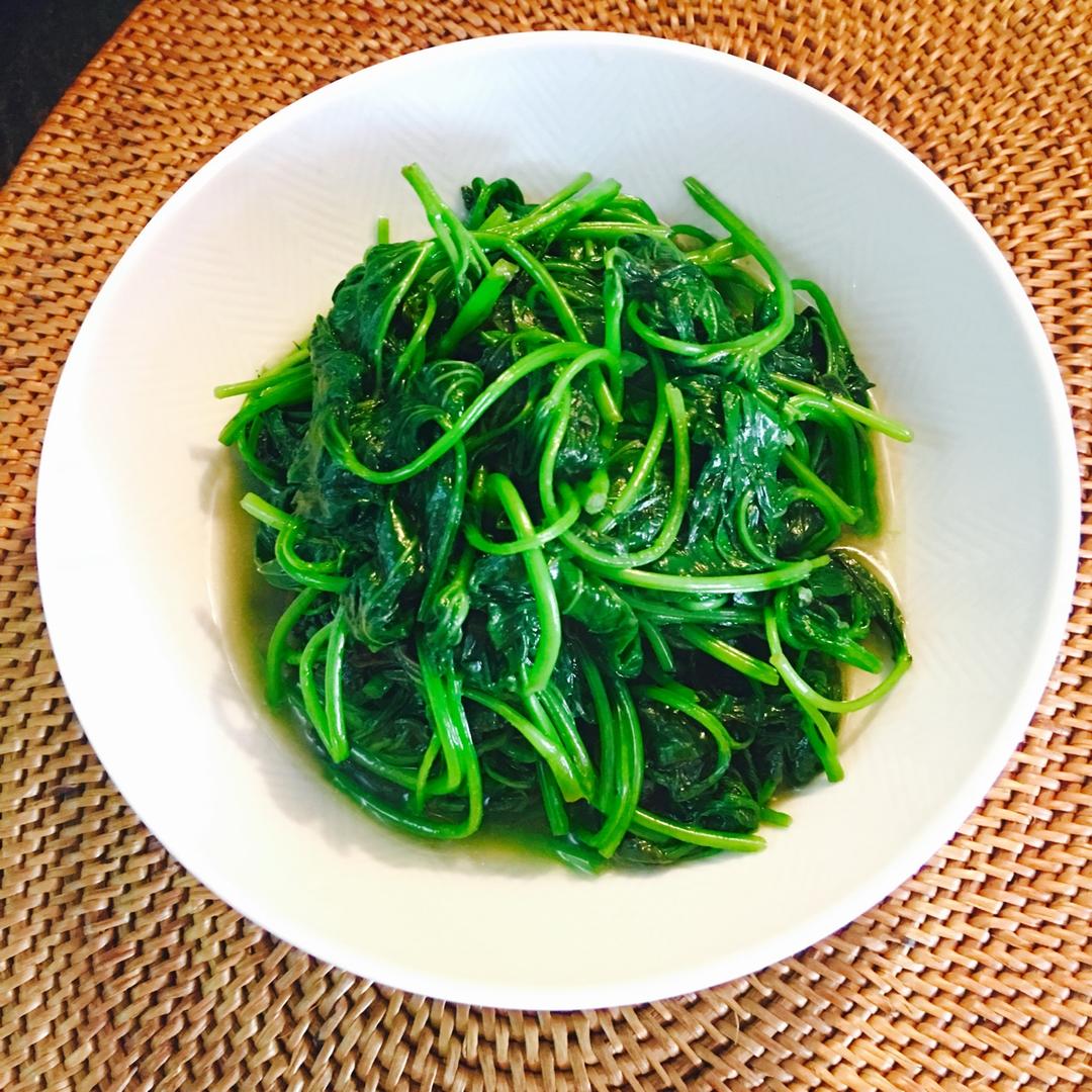 蒜蓉炒番薯叶
