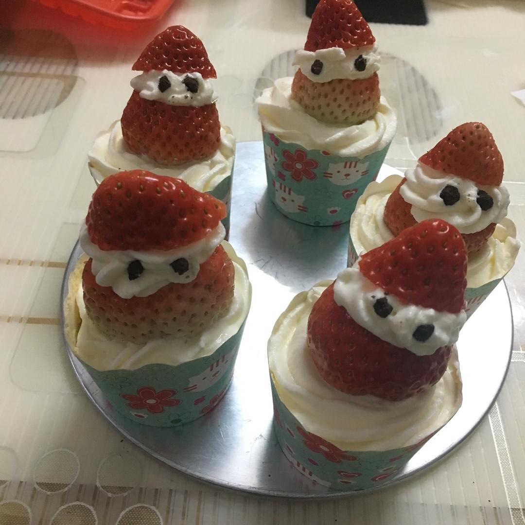 【圣诞款】草莓纸杯蛋糕