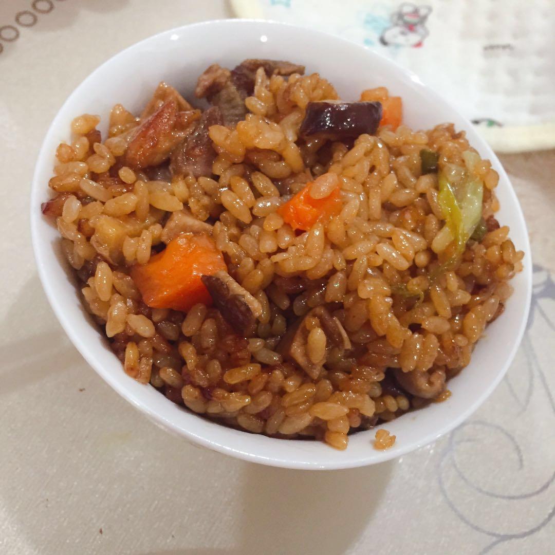 喷香排骨焖饭（爆好吃）