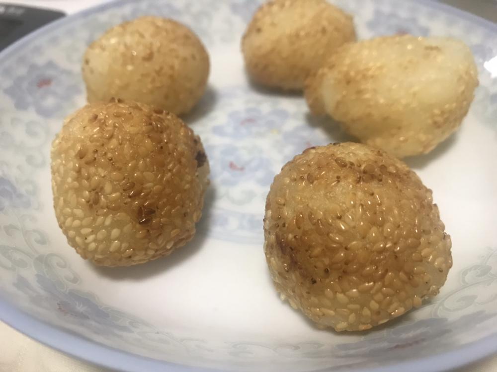 简版油炸空心麻团（糯米或面粉团）