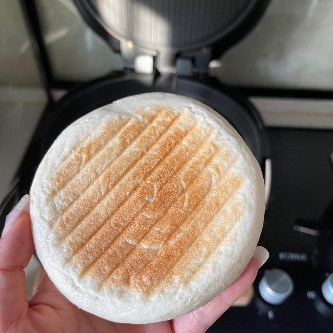 肉夹馍，白吉馍