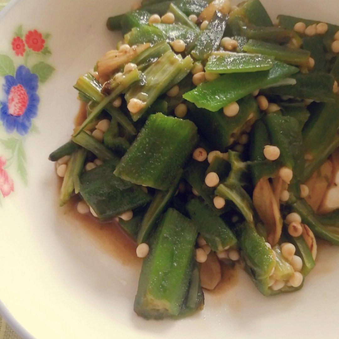 简单好吃的炒秋葵
