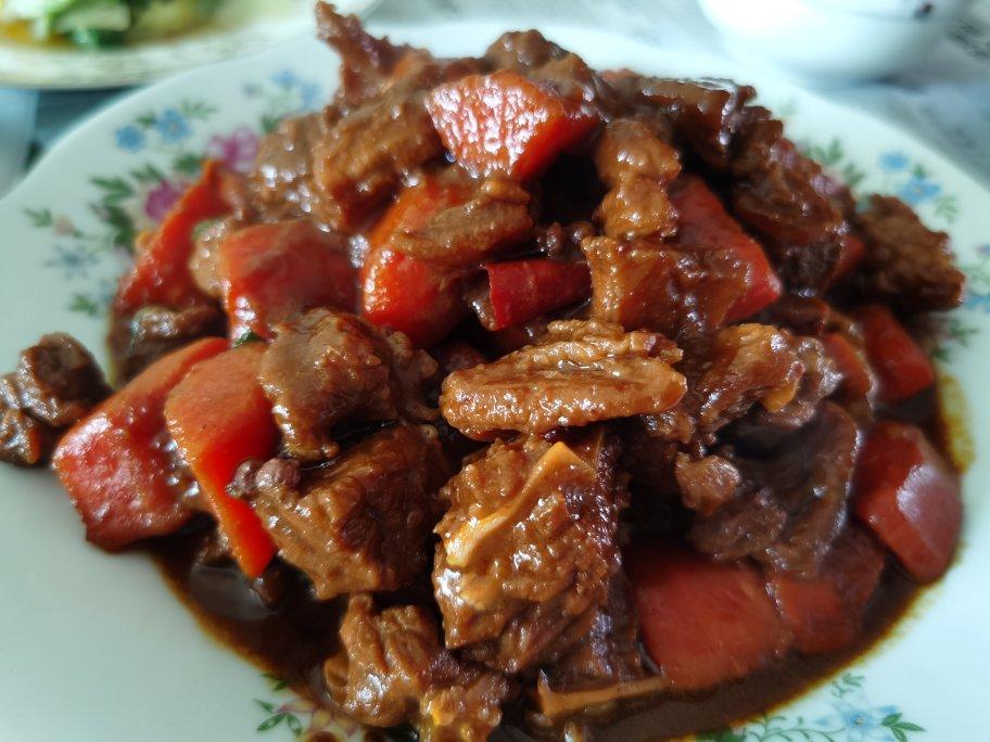 广式焖牛腩