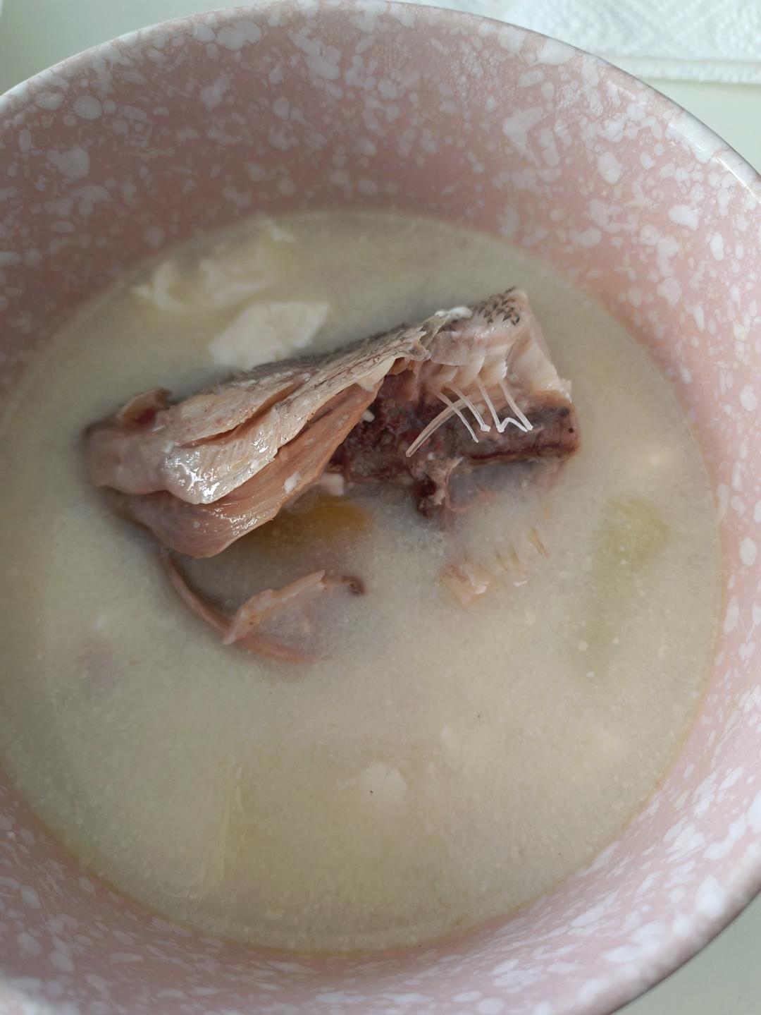 鲈鱼豆腐汤