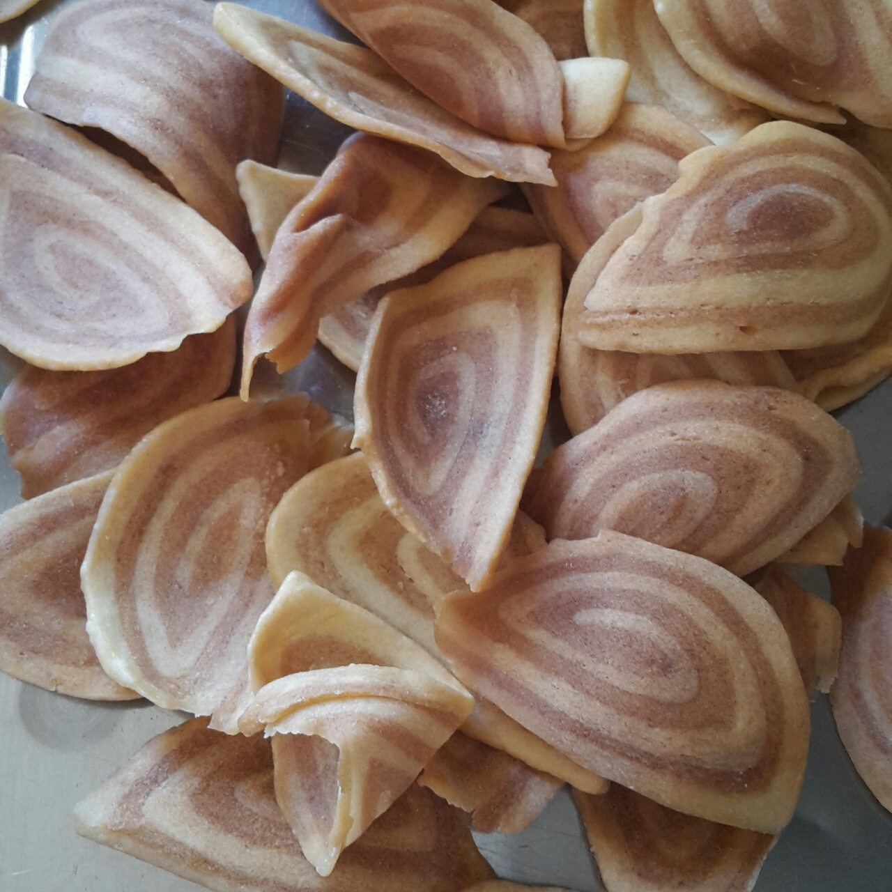 炸猫耳朵牛耳朵零食年货猪耳朵