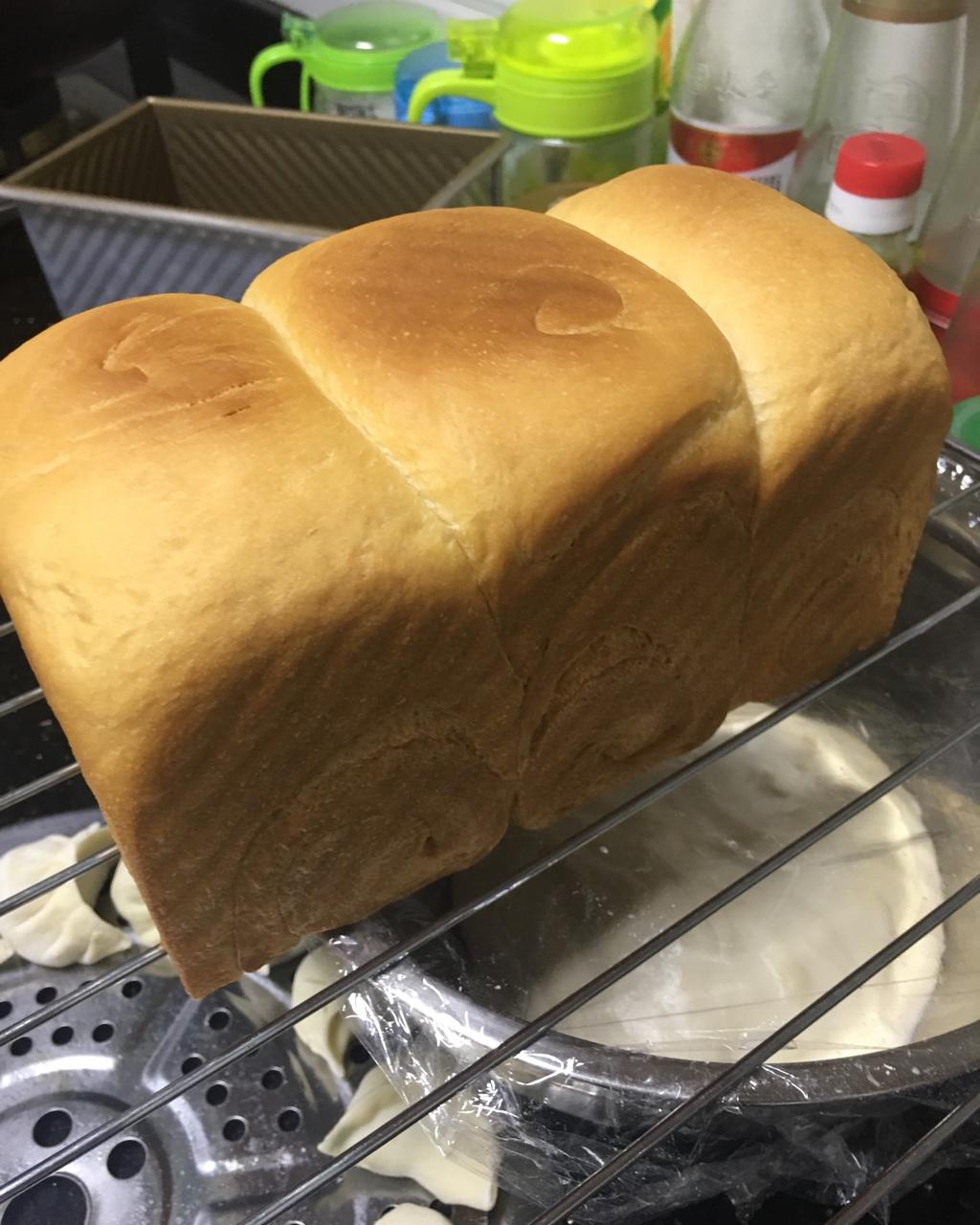 早餐白吐司          （庞多米 Pain de mie）
