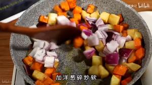 黑椒土豆肥牛饭——by悠悠食记20200519的做法 步骤4
