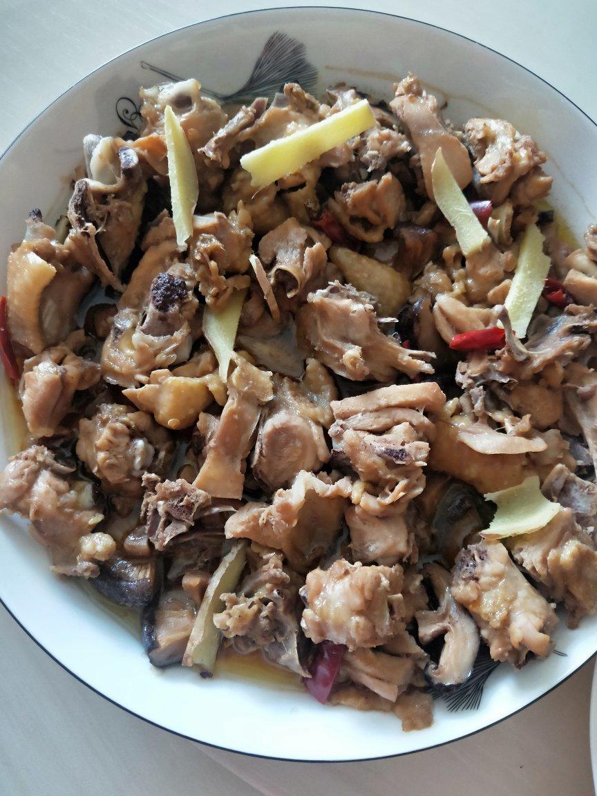 香香香的香菇蒸鸡