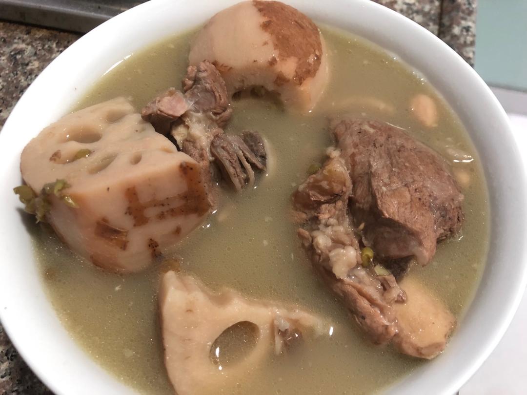 莲藕排骨汤