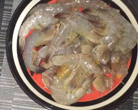 椒盐烤虾（附处理虾头）的做法 步骤3