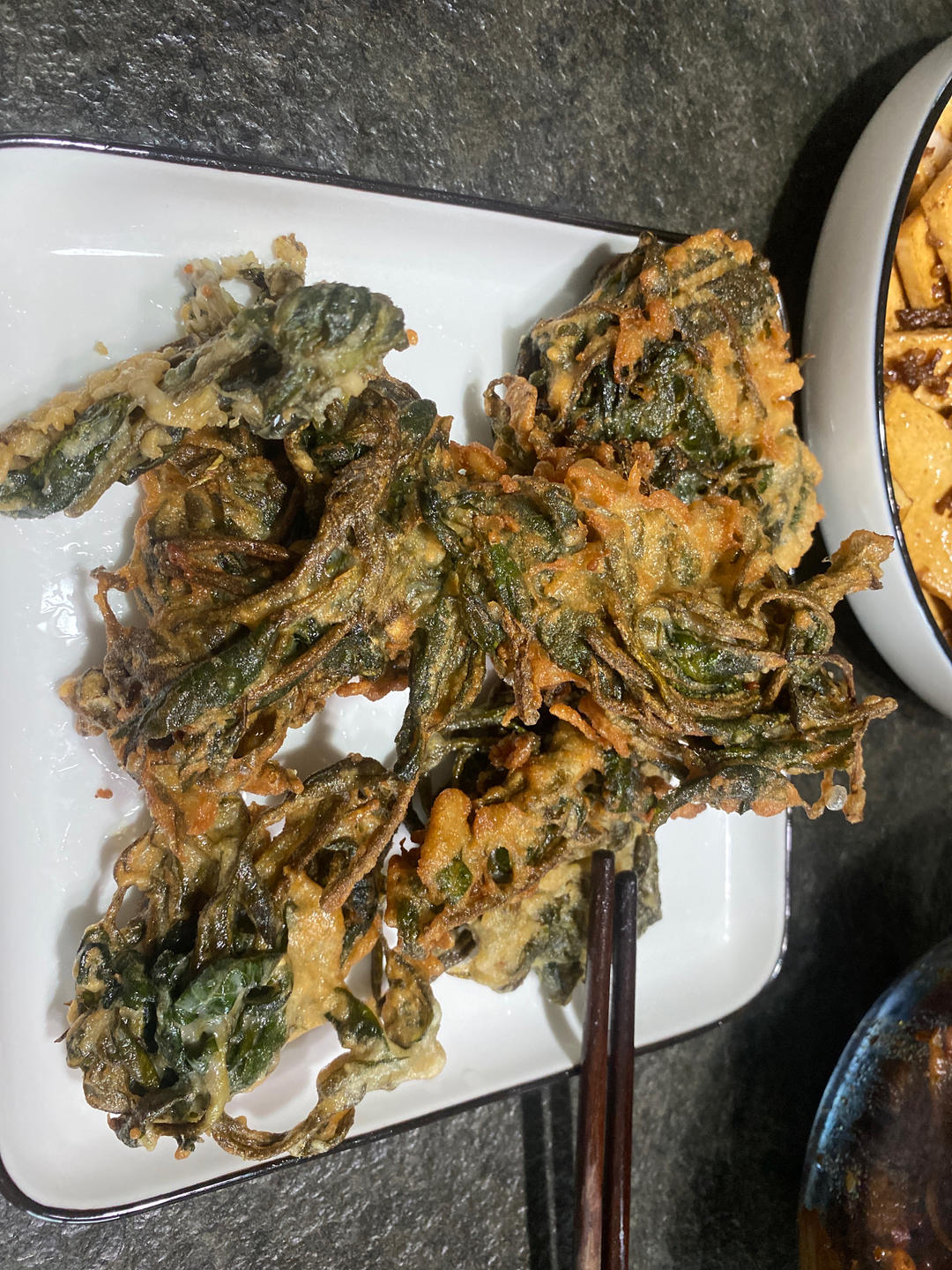 炸香椿（香椿芽最好吃的做法）
