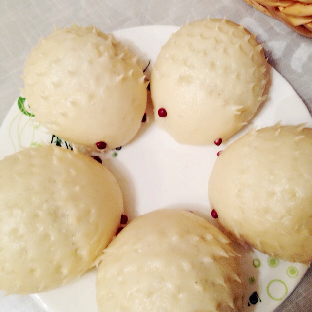 红豆刺猬包