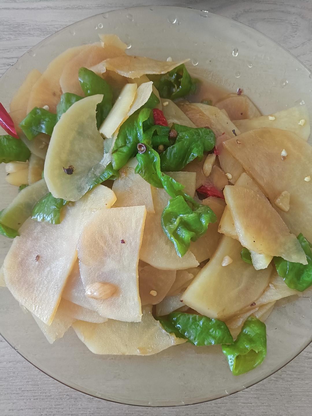 比肉都好吃的青椒炒土豆片😋简单又美味❗️