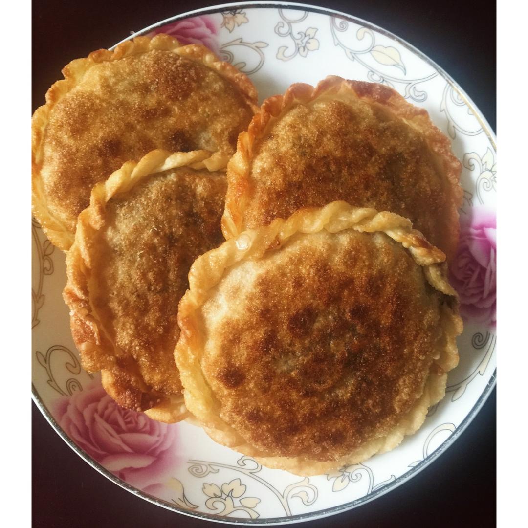 饺子皮橄榄菜肉末饼