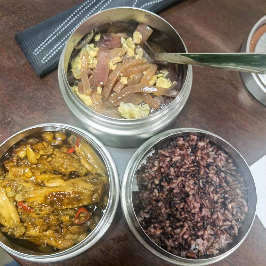 妈妈家的味道，吃了停不下来的红烧鸡翅