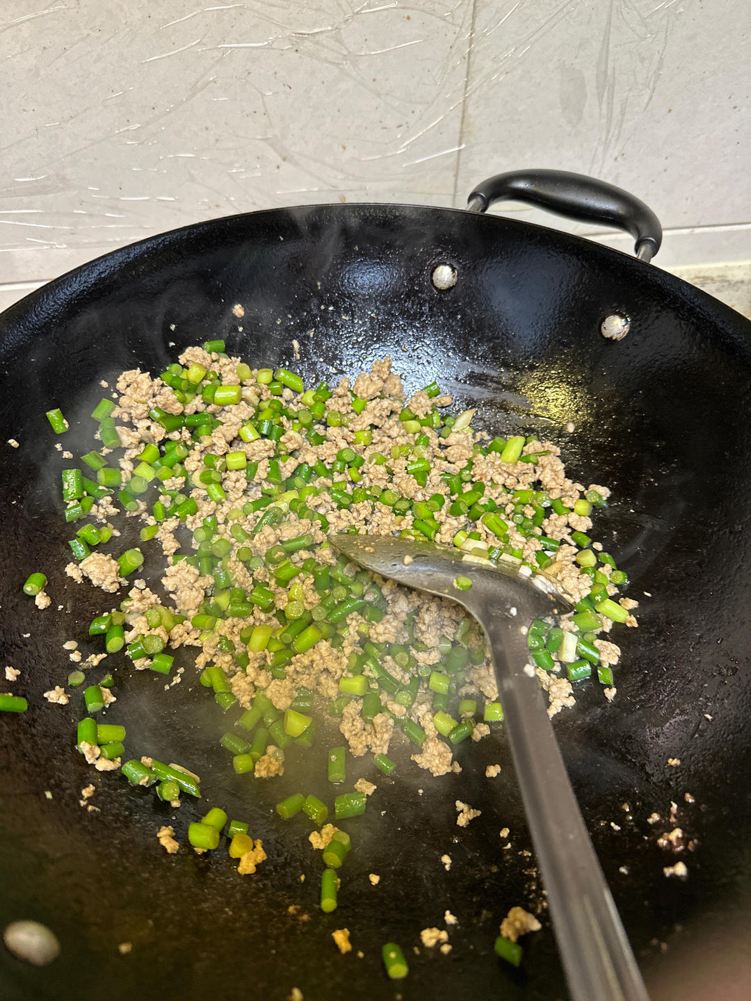 超级下饭的蒜苗肉末