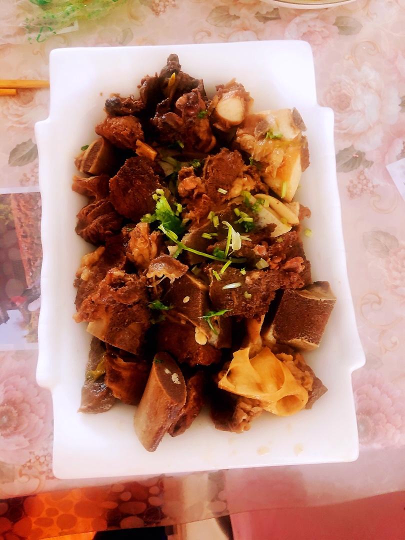 炖牛排骨