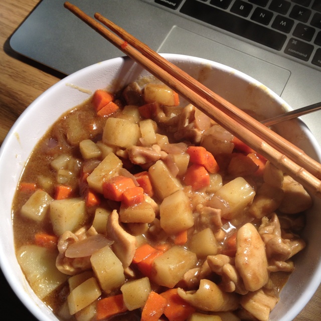 日式咖喱鸡肉饭