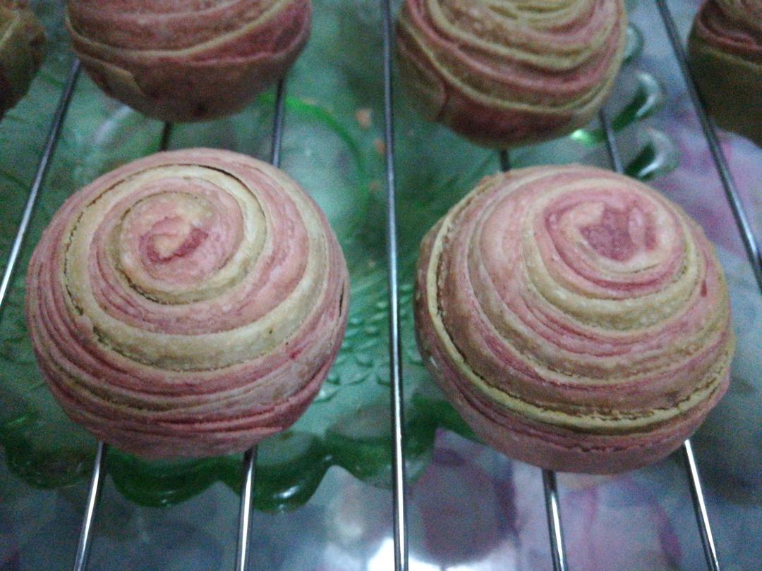 彩虹渐变蛋黄酥（无需揉出膜）