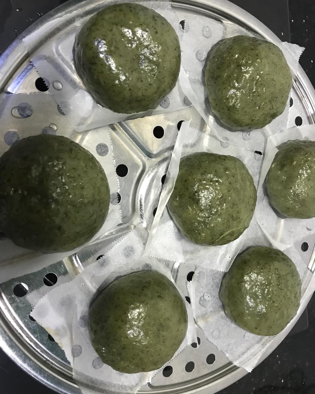 微笑旳弧度做的艾叶粑粑