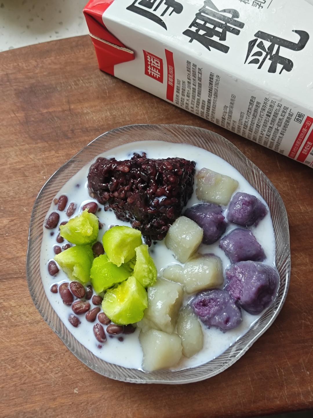 复刻鲜芋仙小糖水