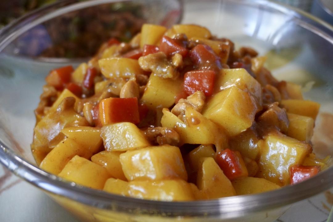咖喱土豆鸡块