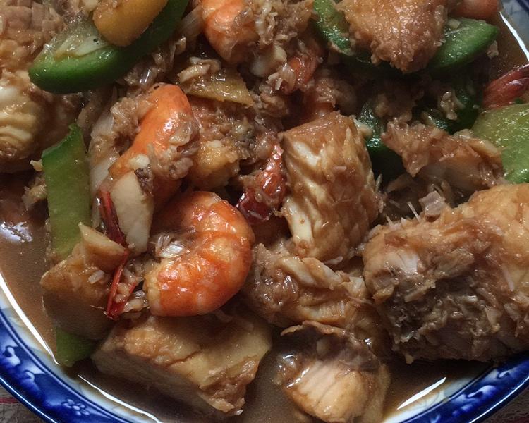 红烧鱼闷虾的做法