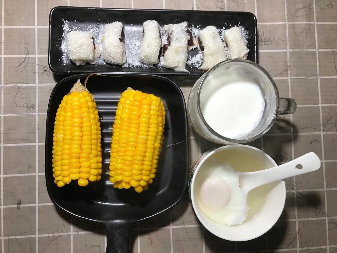 椰蓉豆沙糯米卷