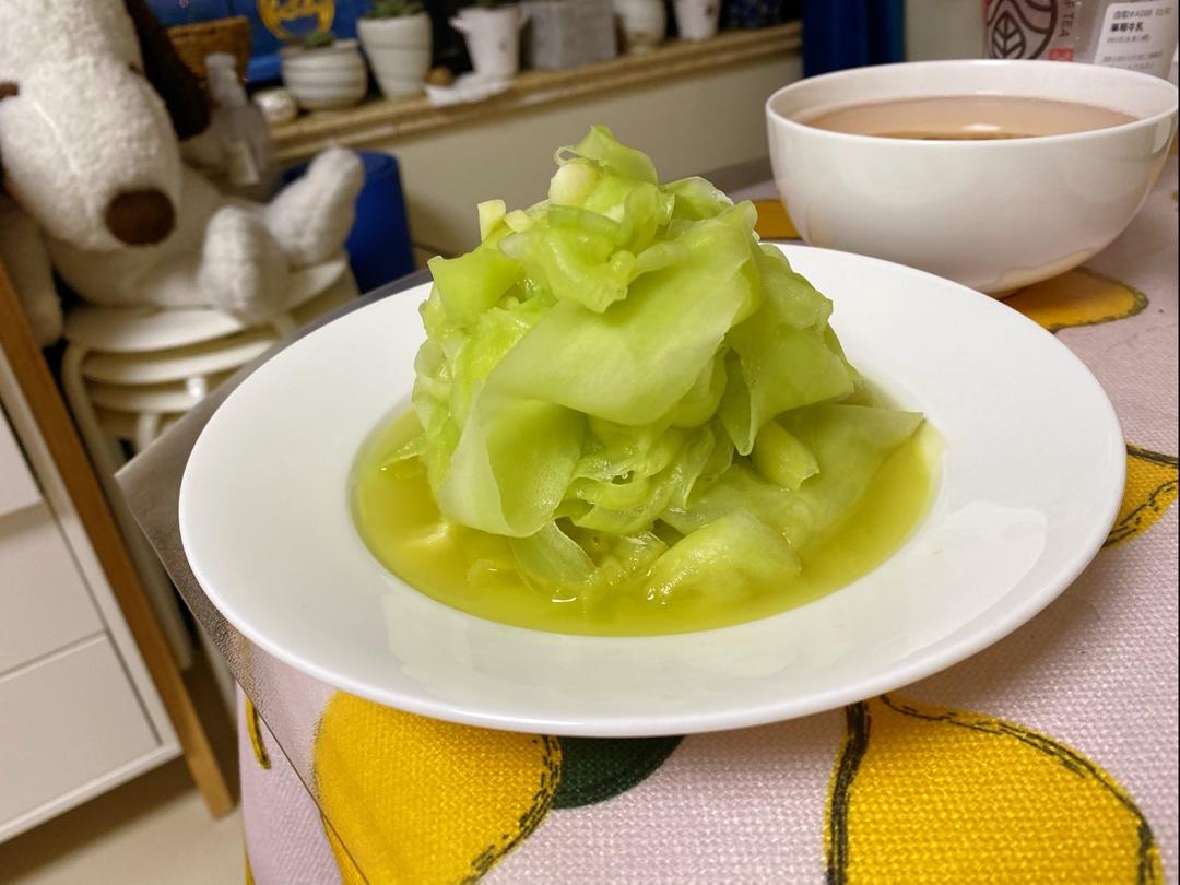 凉拌笋丝