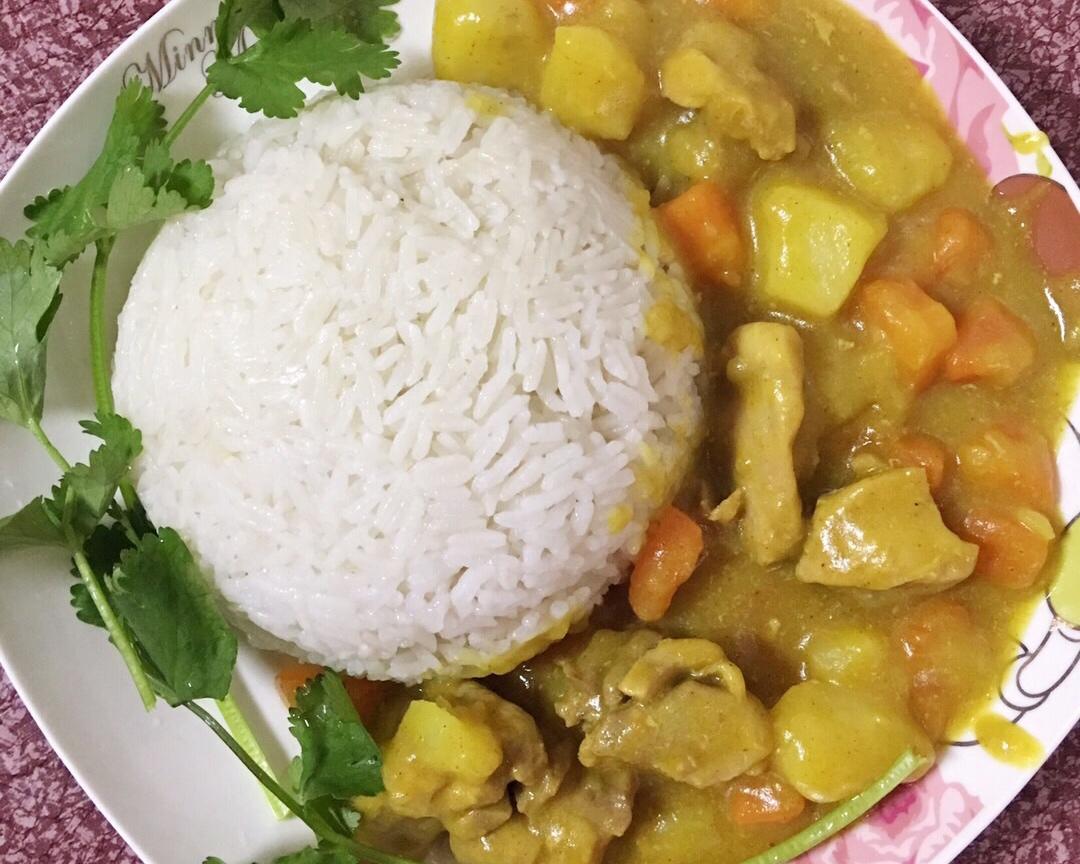 咖喱鸡肉饭的做法