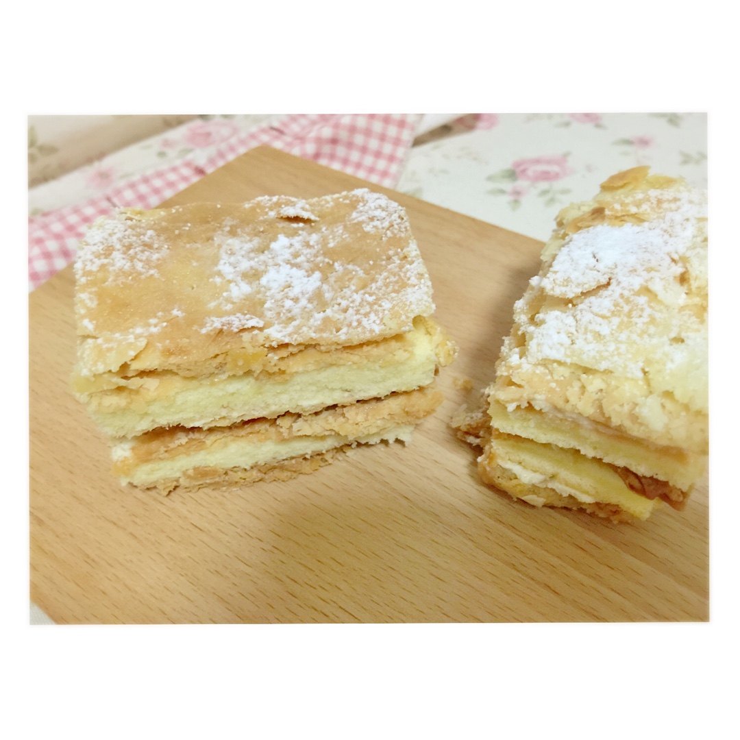 【君之】拿破仑酥（含千层酥皮、蛋糕片、奶油霜详细做法）