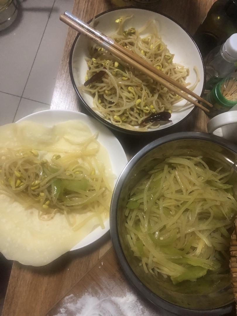 烙馍卷菜