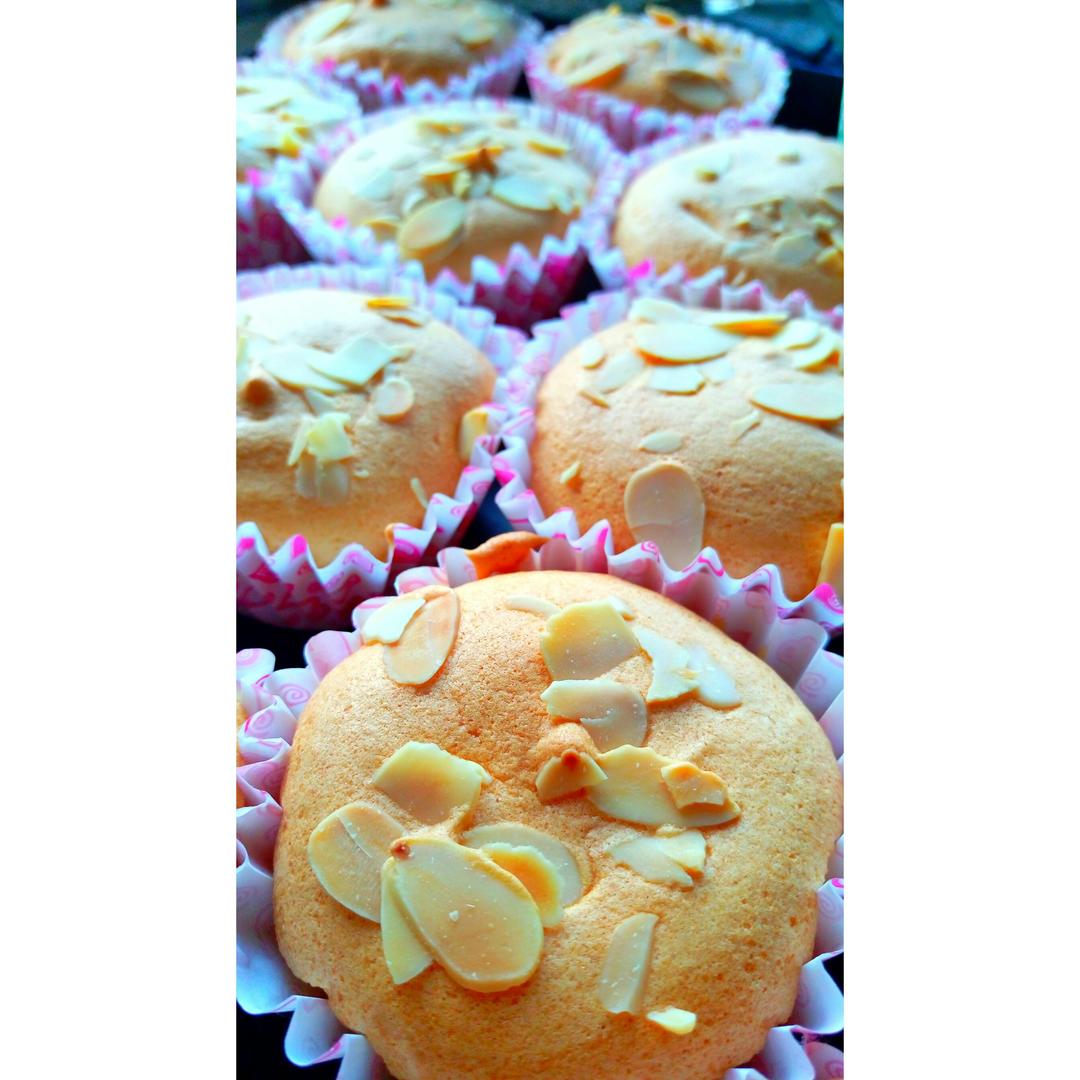 蛋香十足の海绵杯子蛋糕，伴手礼好选择。