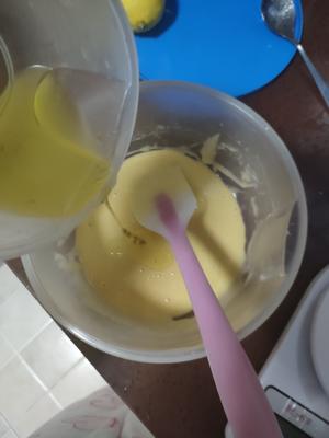 蜂蜜柠檬玛德琳（低糖少油版）的做法 步骤3