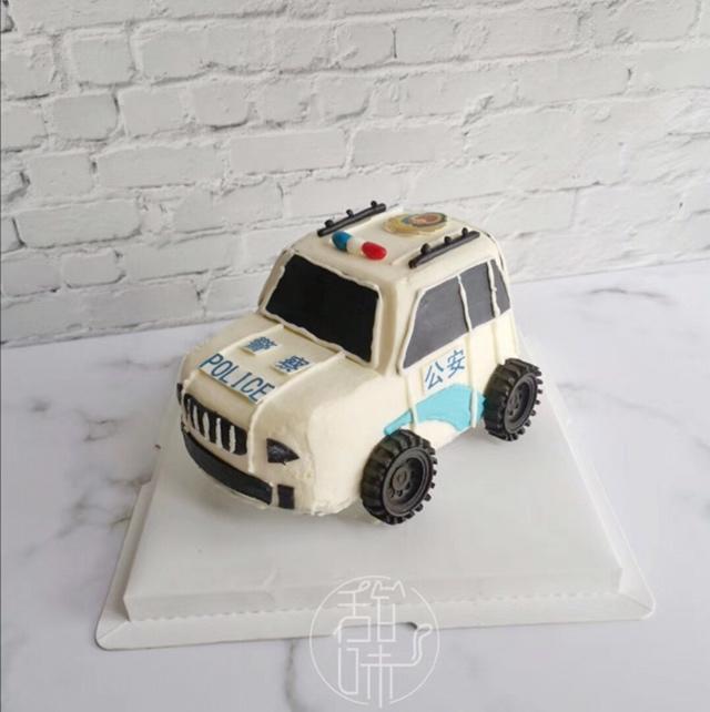 警车珀利（poli）小汽车蛋糕
