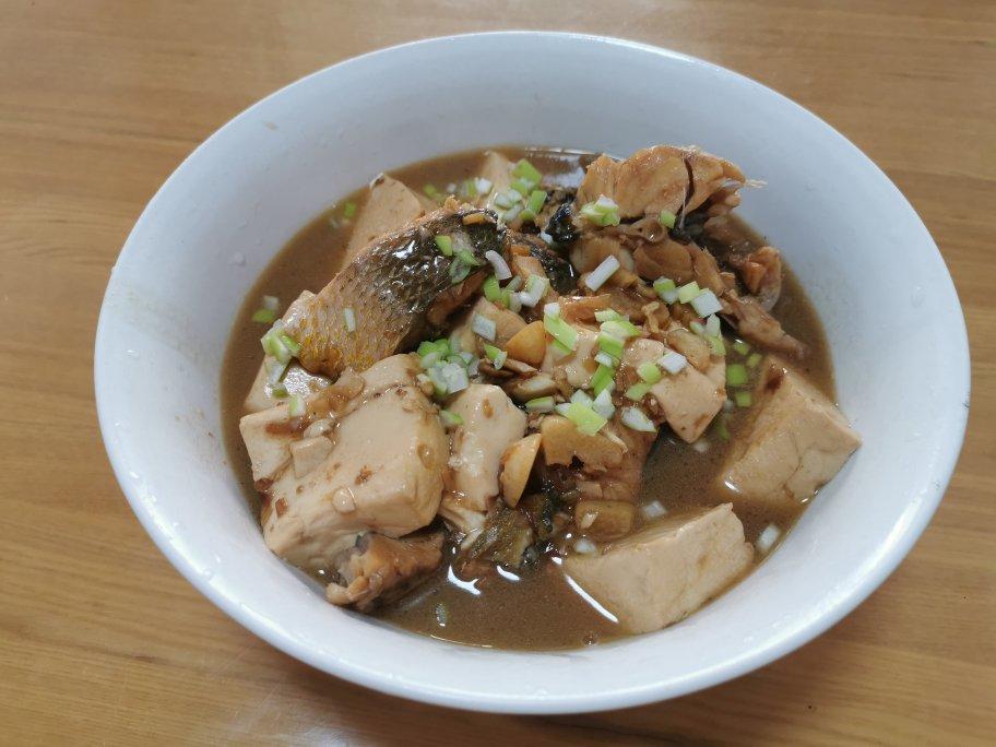 黄花鱼炖豆腐