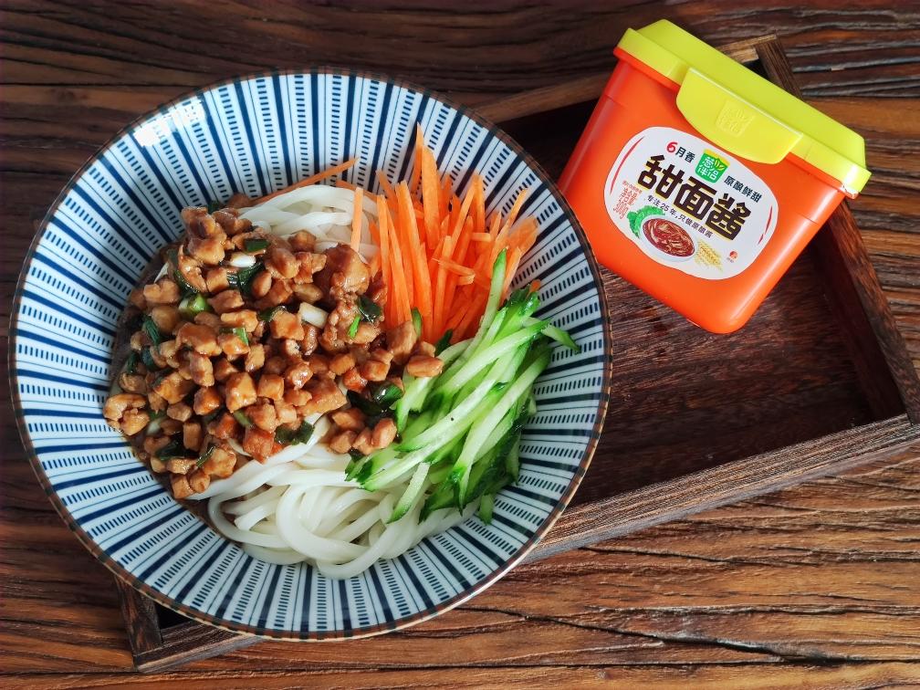 炸酱拌面的做法