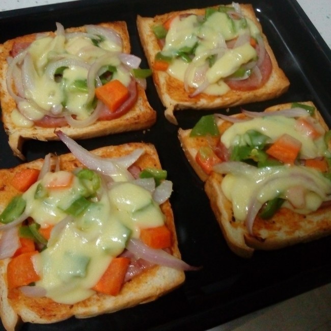 mini pizza （土司披萨）